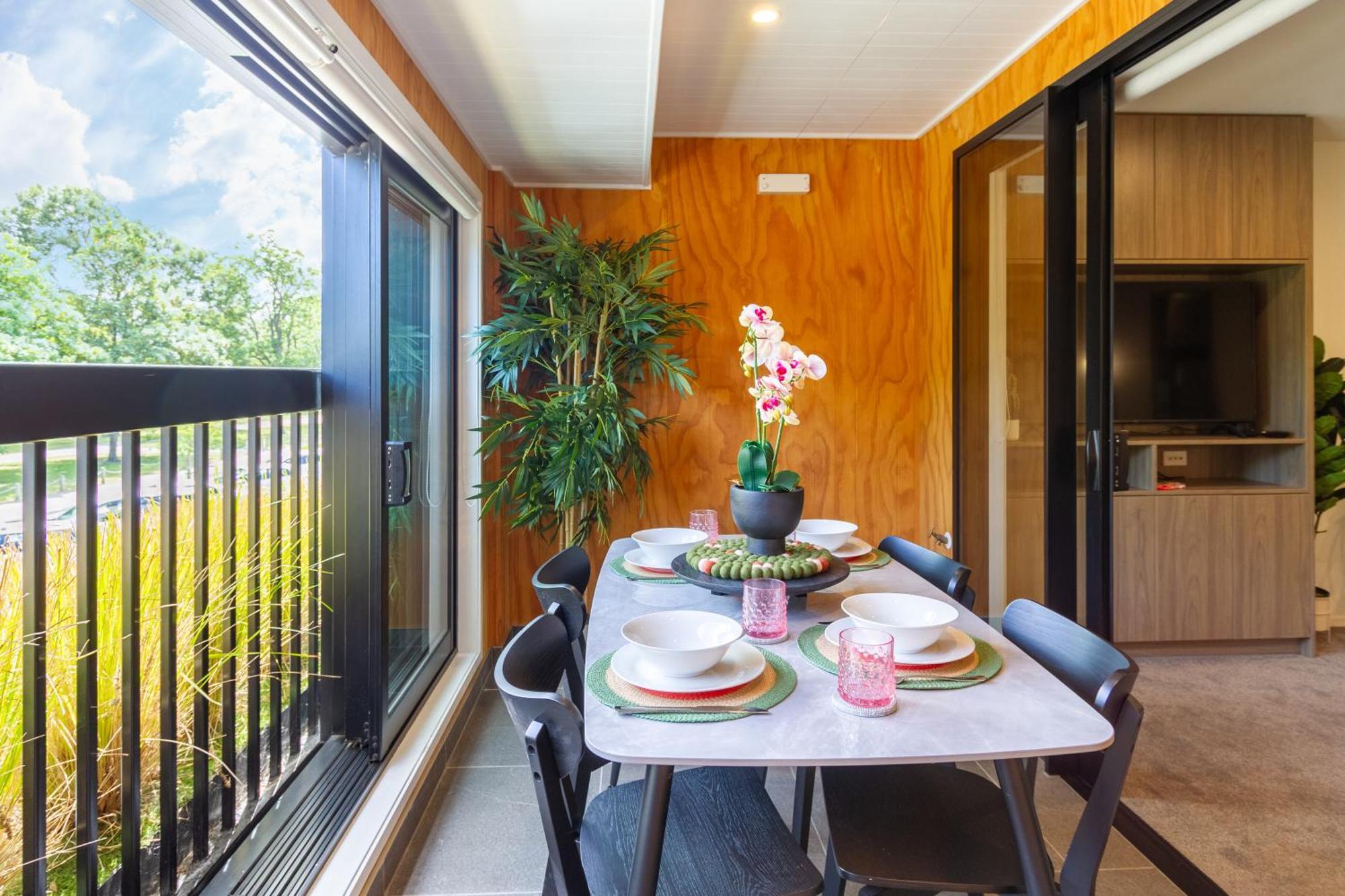 Cozy 1-Bed Apartment With Park Views, Sleeps 4 Christchurch Exterior foto