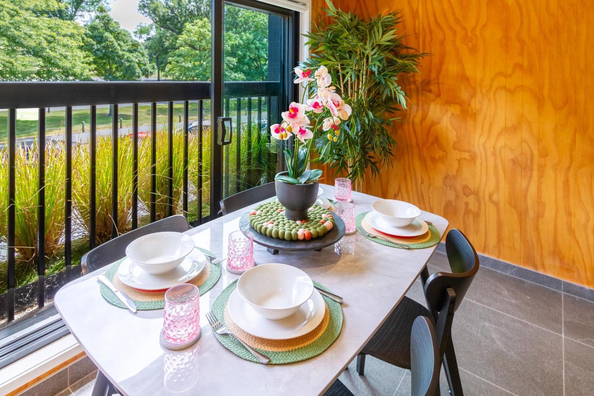 Cozy 1-Bed Apartment With Park Views, Sleeps 4 Christchurch Exterior foto