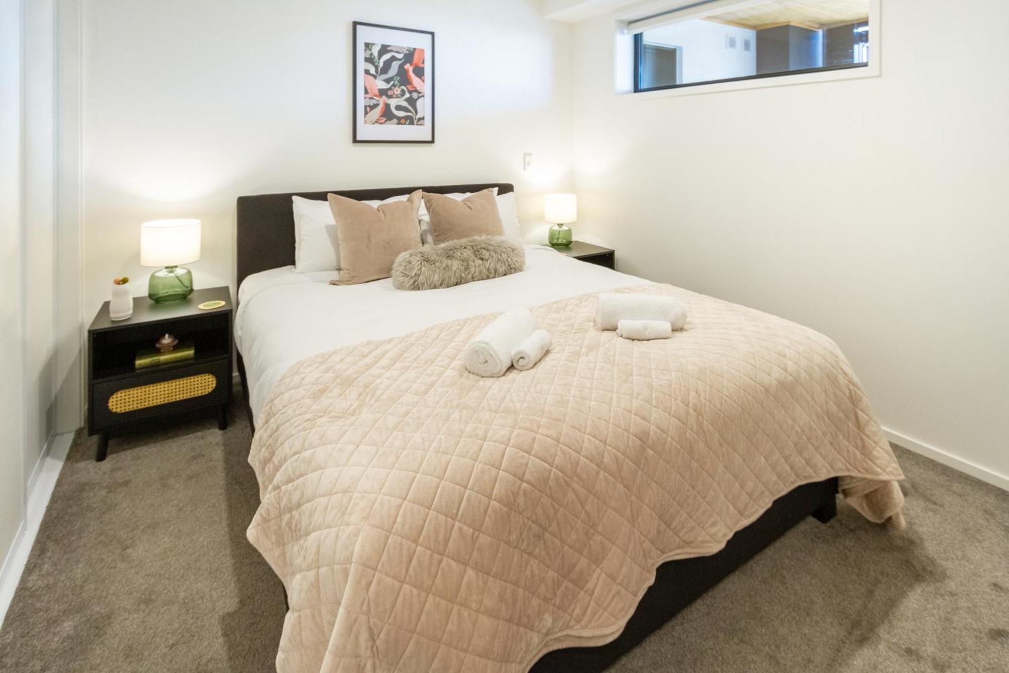 Cozy 1-Bed Apartment With Park Views, Sleeps 4 Christchurch Exterior foto